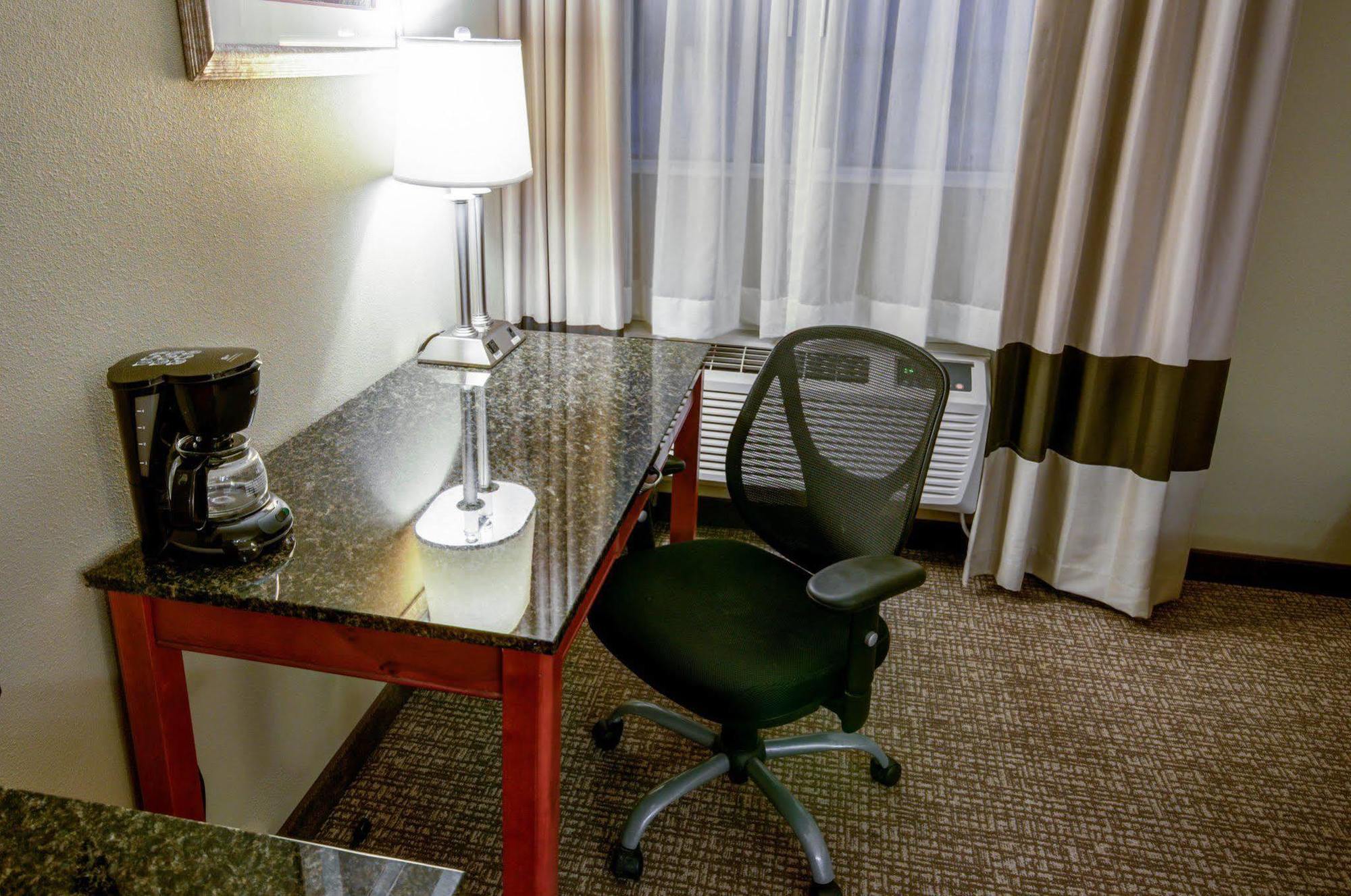 Holiday Inn Express Greencastle, An Ihg Hotel Екстериор снимка