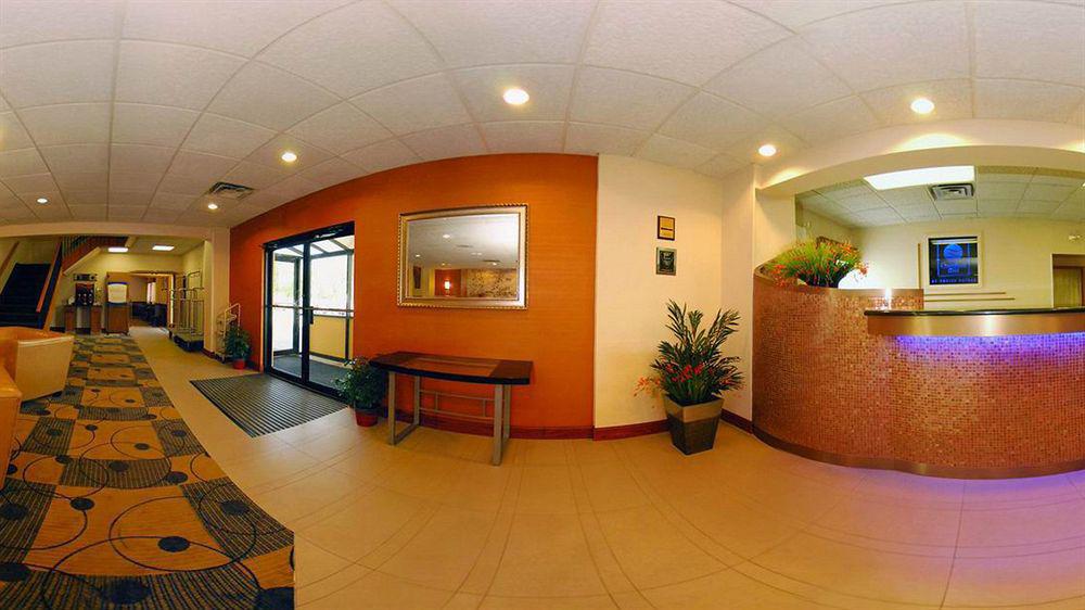 Holiday Inn Express Greencastle, An Ihg Hotel Екстериор снимка